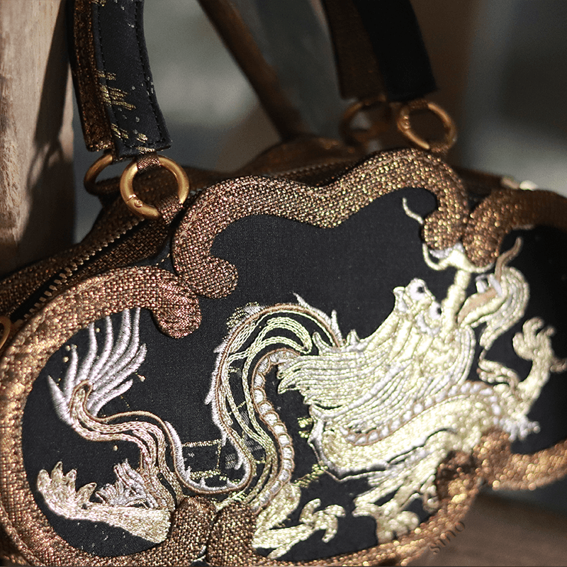 Ultra-Light Ruyi Loong Embroidery Handbag – Recycled Fabric with Hualuo Silk 205g - SinoCultural -- GD1211