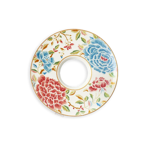 5.7’’ Chinoiserie bone china tea cup saucer, front view.
