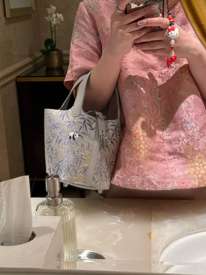 Chinoiserie Luxury Song Brocade Basket Bag – Panda Embracing Bamboo