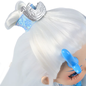 Hair details of 9-inch Ao Bing doll (white with blue accents).