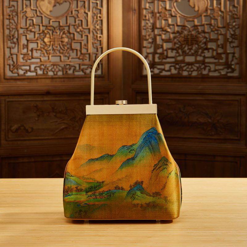 Chinese Painting Mulberry Silk Lux Kiss Lock Clutch Handbag - SinoCultural -- P170076