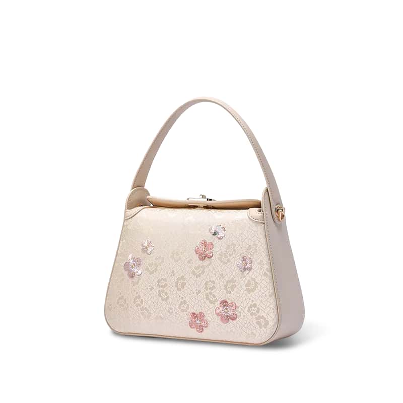 Luxury Binglie Mei Design Embroidered Silk Handbag