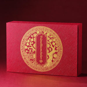 Golden Nanmu Leaf-Shaped Wooden Hair Comb – Handcrafted Chinese Gift