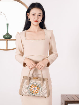Luxury Embroidered New Chinese Style Tote Bag – Blooming Medallion & Flowing Water