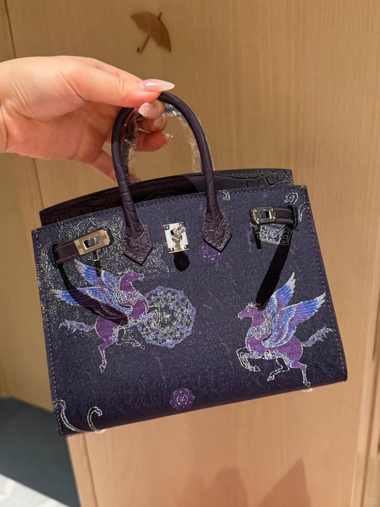 Chinoiserie Luxury Song Brocade Top-Handle Bag — Auspicious Kylin & Dream Chaser Horse Motifs