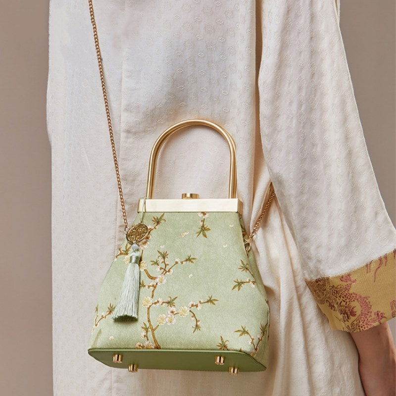 Mulberry Silk Luxury Light Green Kiss Lock Clutch Bag - SinoCultural -- P170118