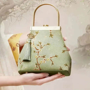 Mulberry Silk Luxury Light Green Kiss Lock Clutch Bag - SinoCultural -- P170118