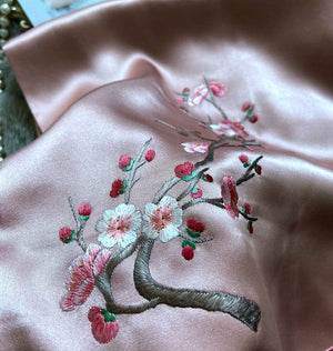 Handmade Su Embroidery 16 Momme Silk Scarf 155x35cm - SinoCultural -- HYFSJ034A01