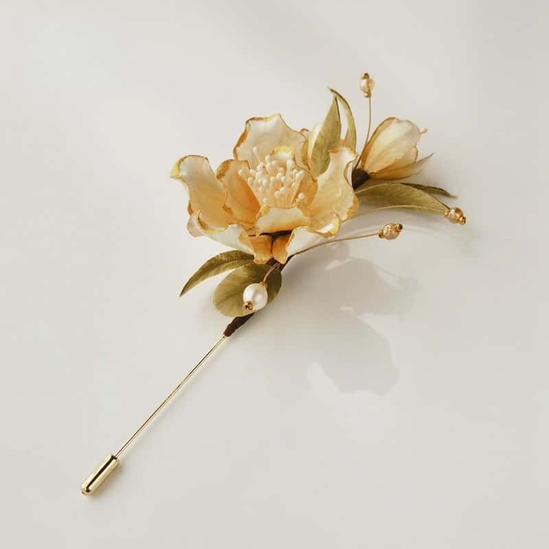 White Tea Velvet Flower Brooch | Original Chinese Intangible Heritage Design