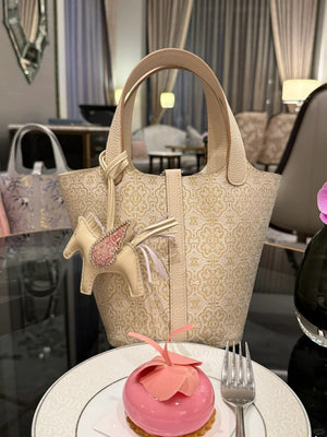 Shangjiukai White Dingsheng Song Brocade Basket Bag – Mulberry Silk Chinese Handbag-brocademodern