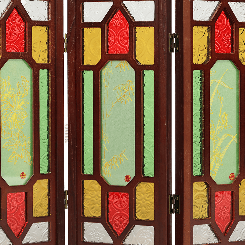 Hand-Embroidered Cantonese Mansion Window Ornament in Sandalwood Frame - SinoCultural -- BXL06WCS174A08