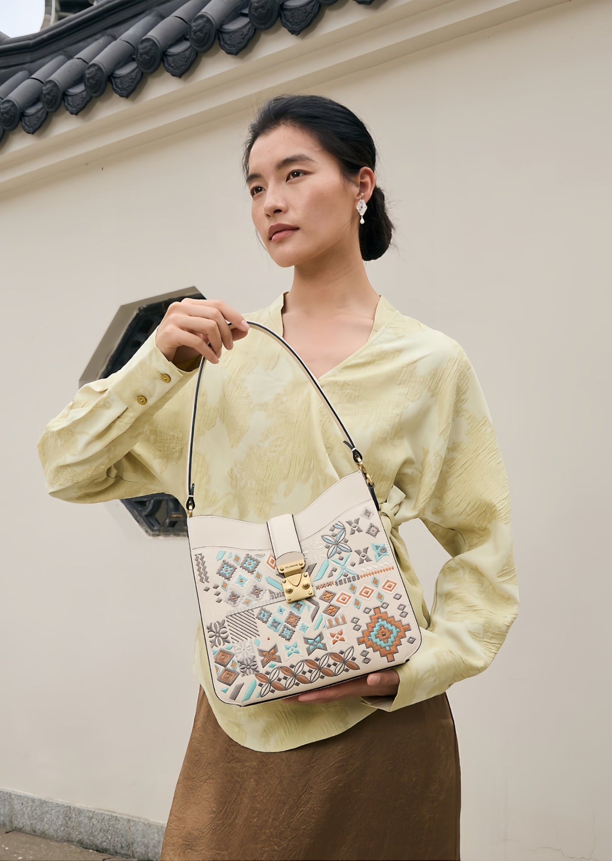 Heritage Geometric Embroidery Shoulder Bag – Elegant Chinese Style Handbag-brocademodern
