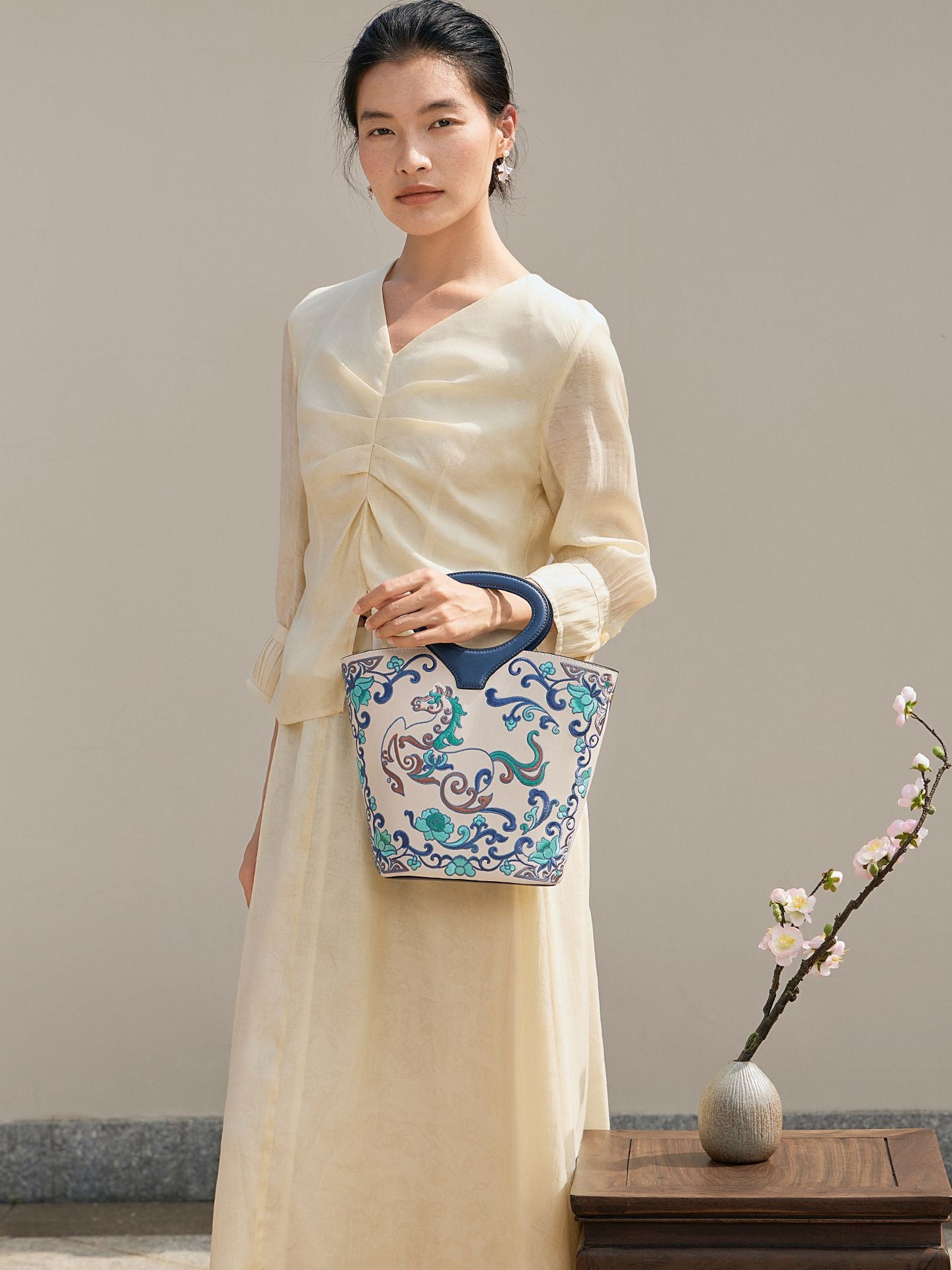 New Chinese Style Embroidered Leather Bucket Handbag - Heavenly Horse Fortune Tote Bag