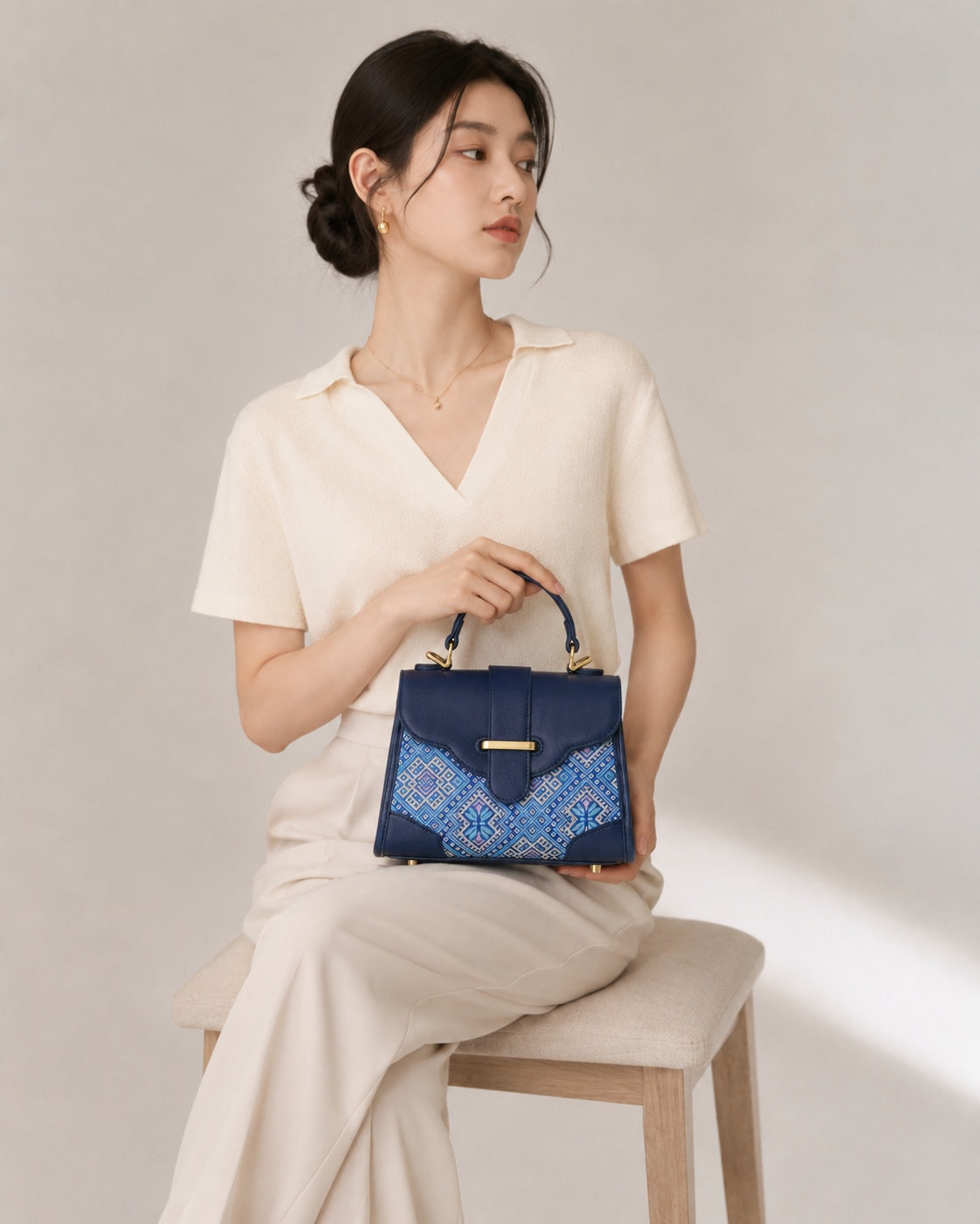 Golden Blue Butterfly Zhuang Brocade Tote Bag | Tan Xiangguang Heritage Handbag-brocademodern