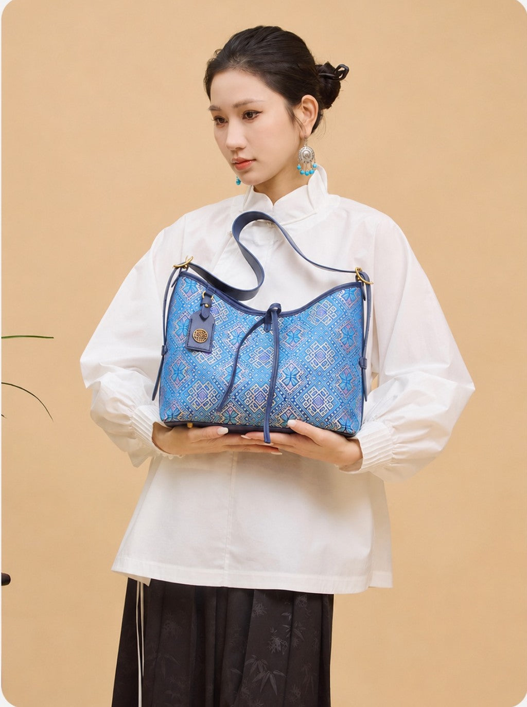 Heritage Zhuang Brocade New Chinese Style Long-Whisker Bag – Golden Blue Butterfly-brocademodern