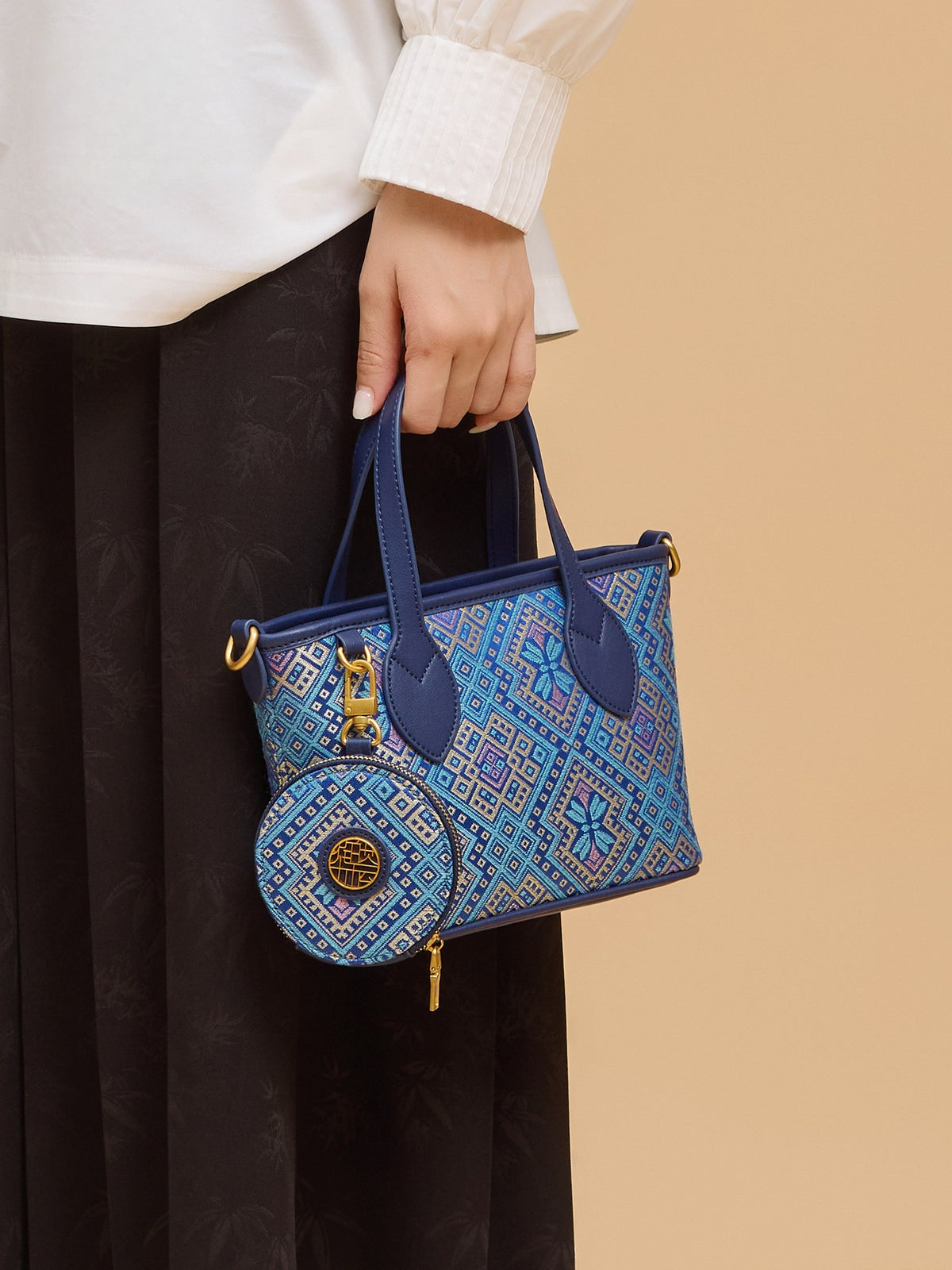 Heritage Zhuang Brocade New Chinese Style Tote Bag – Golden Blue Butterfly-brocademodern