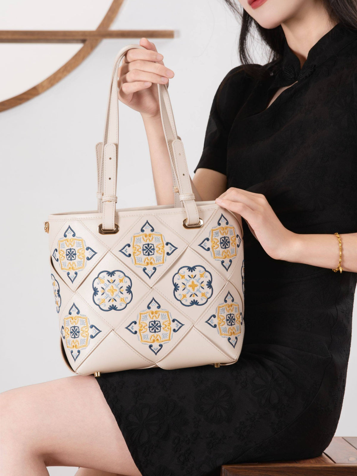 Embroidered Tote Bag with Inner Pouch | New Chinese Style Women’s Bag | Brocade Modern