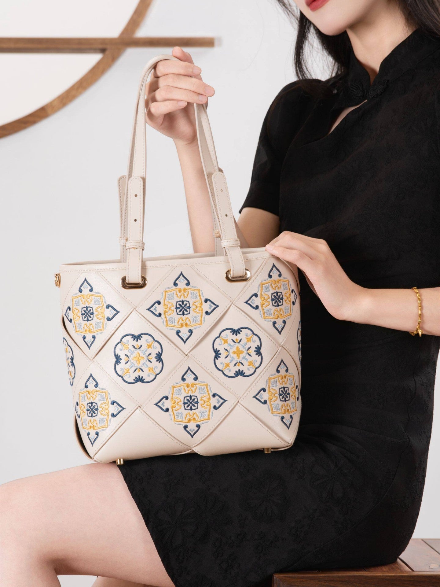 Embroidered Tote Bag with Inner Pouch | New Chinese Style Women’s Bag | Brocade Modern