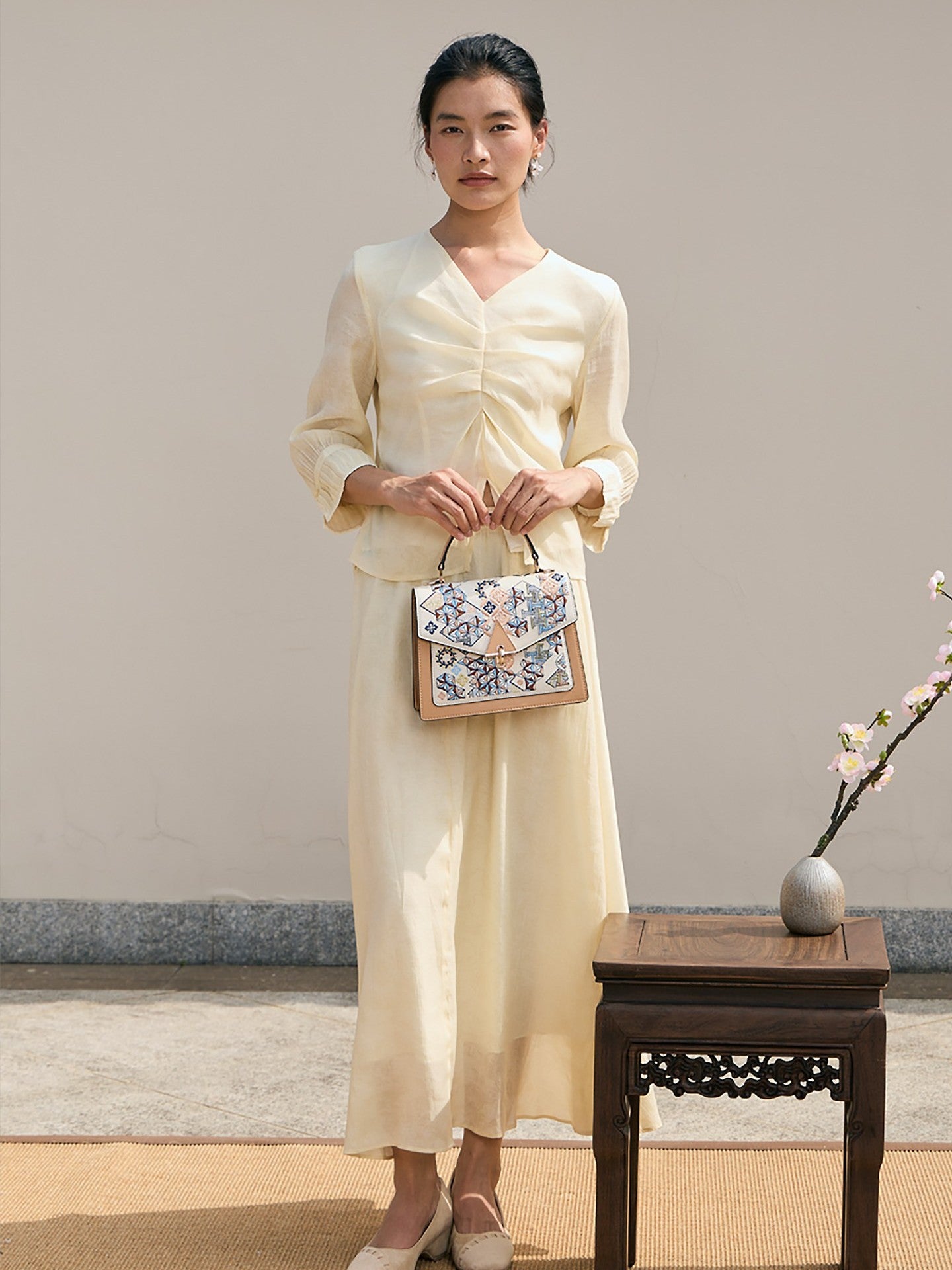 Chinoiserie Luxury Oriental Geometric Embroidered Leather Top-Handle Bag-brocademdoern