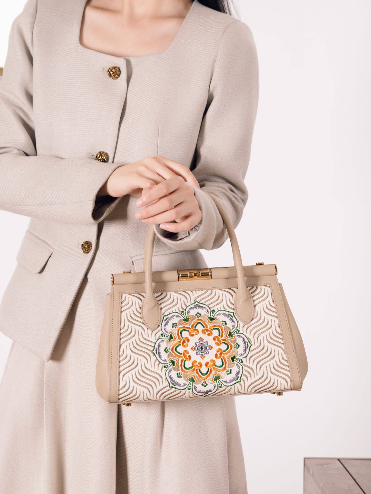 Luxury Embroidered  New Chinese Style Tote Bag – Blooming Medallion & Flowing Water