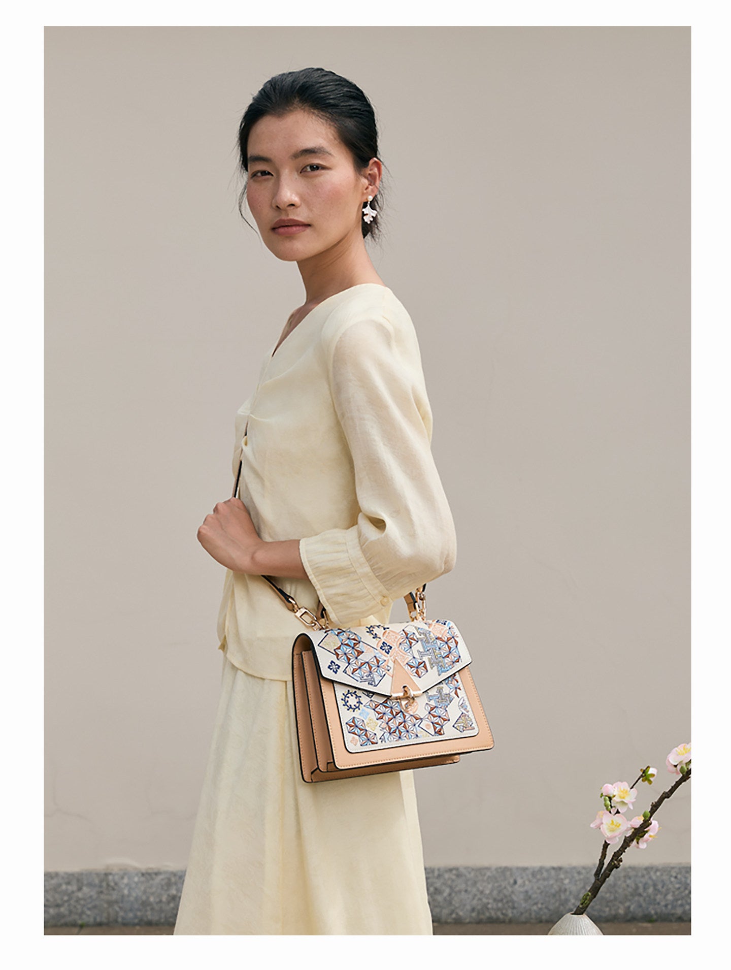 Chinoiserie Luxury Oriental Geometric Embroidered Leather Top-Handle Bag-brocademdoern