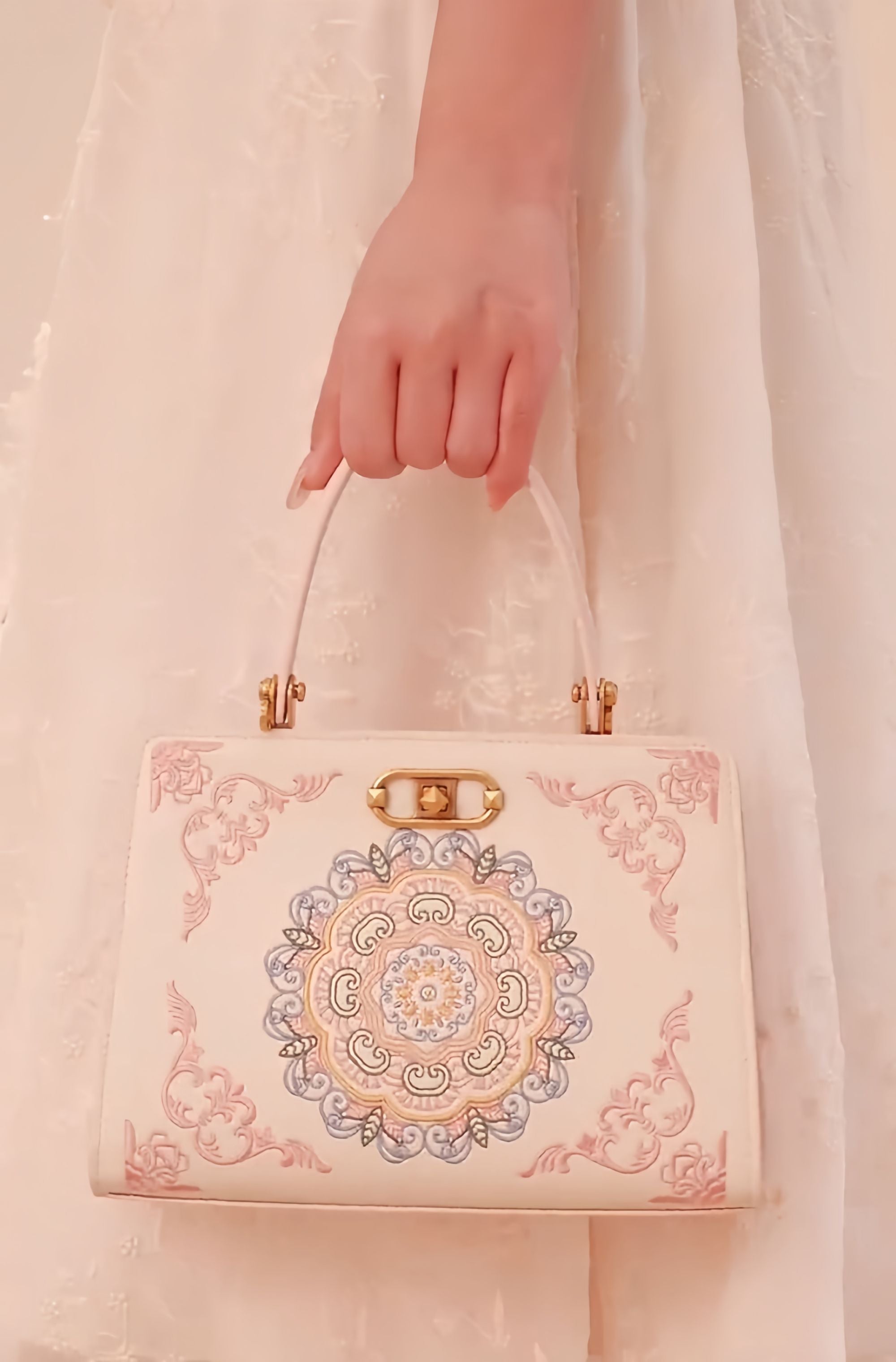 Heritage Embroidered New Chinese Style Accordion Bag – Baoxiang Blossom