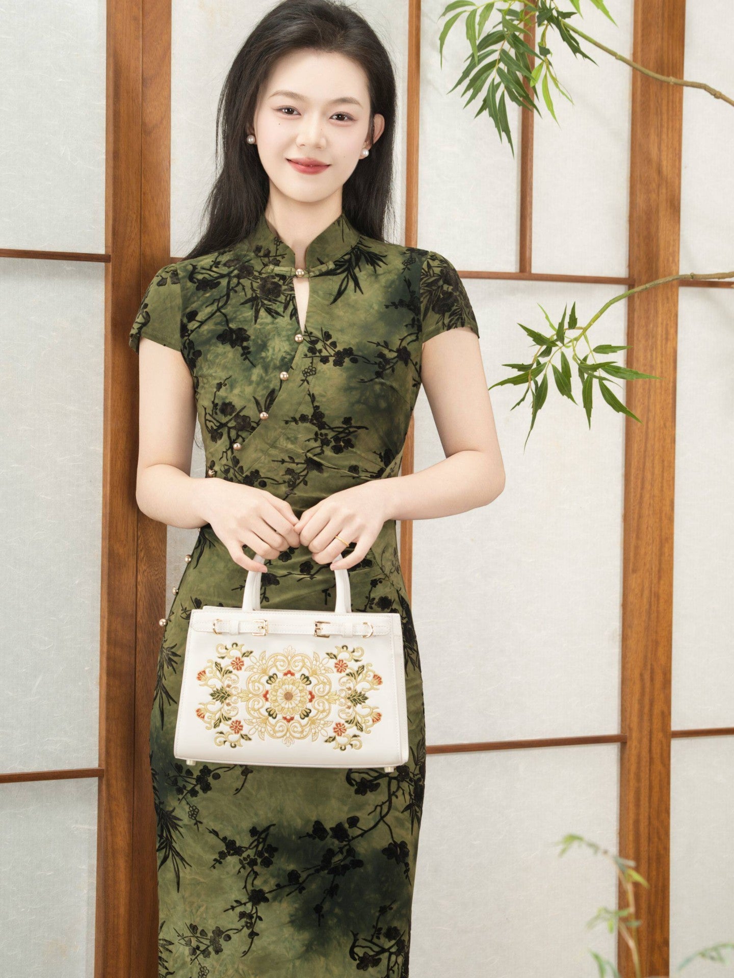 Baoxiang Flower Embroidered Tote Bag | New Chinese Style Women’s Bag-brocademodern