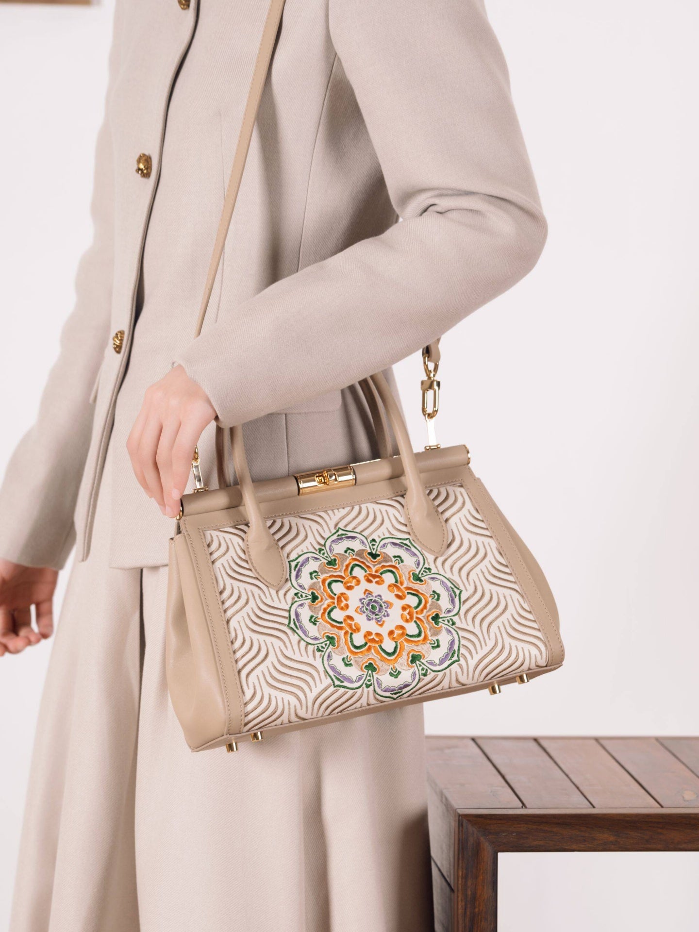Luxury Embroidered  New Chinese Style Tote Bag – Blooming Medallion & Flowing Water