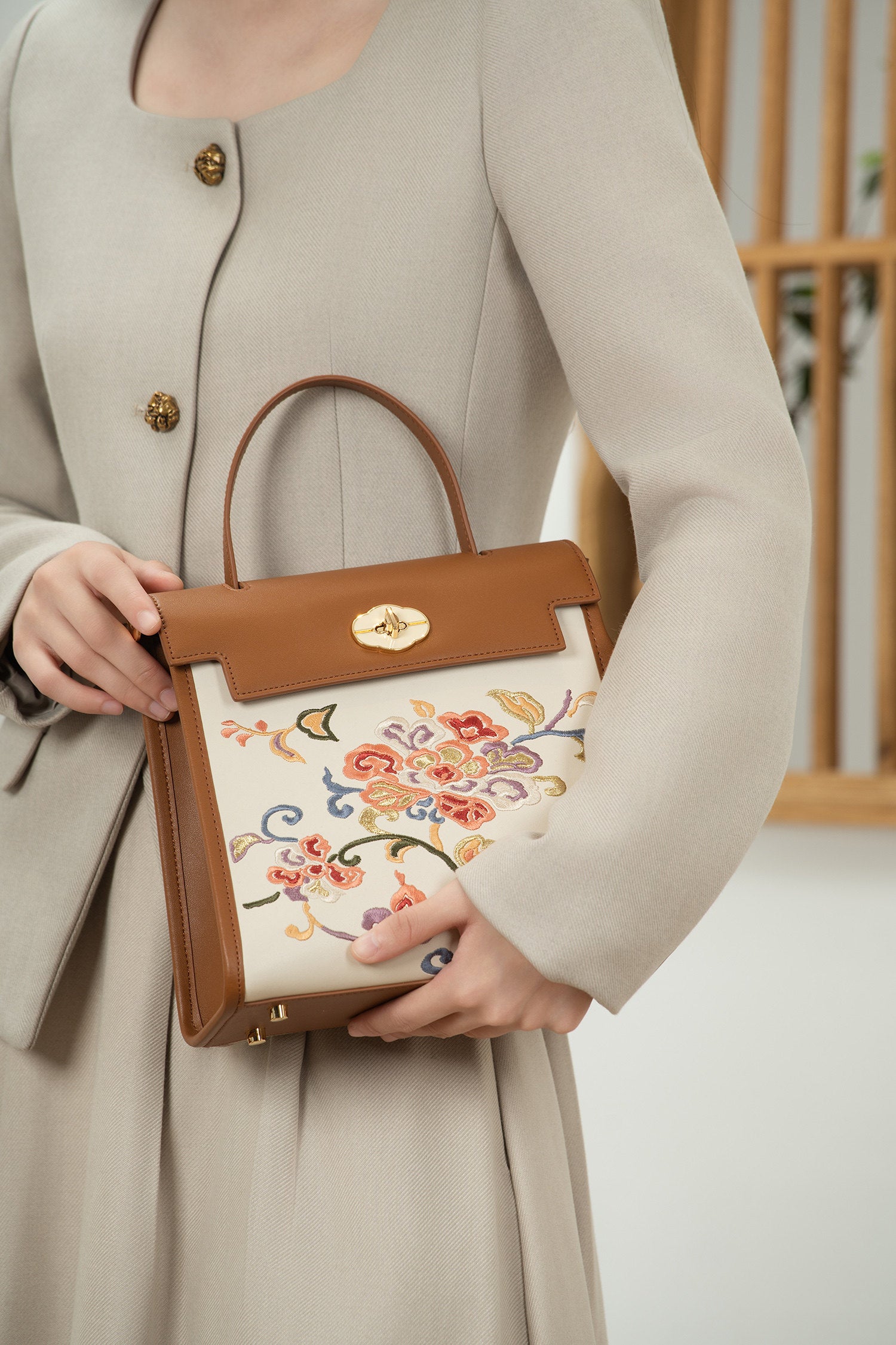 Gu (古) Embroidered Kelly Bag | Chinese-Style Handbag & Crossbody | Brocade Modern