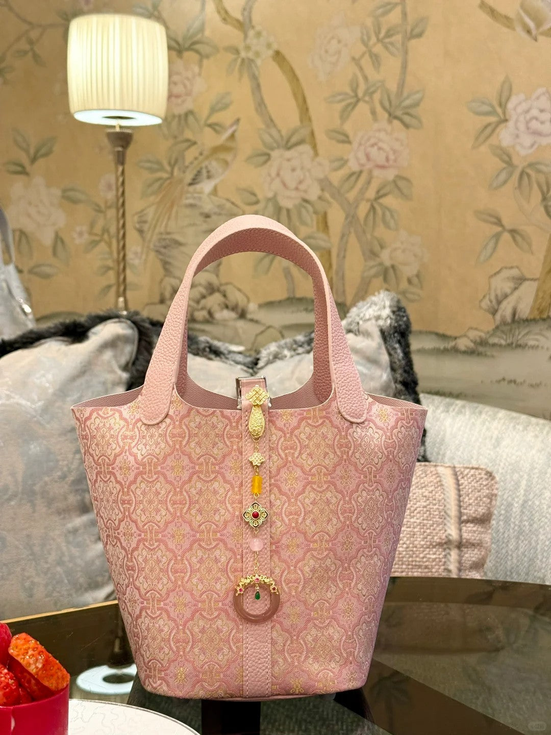 Shangjiukai Pink Dingsheng Song Brocade Basket Bag – New Chinese Style Silk Brocade Handbag-brocademodern