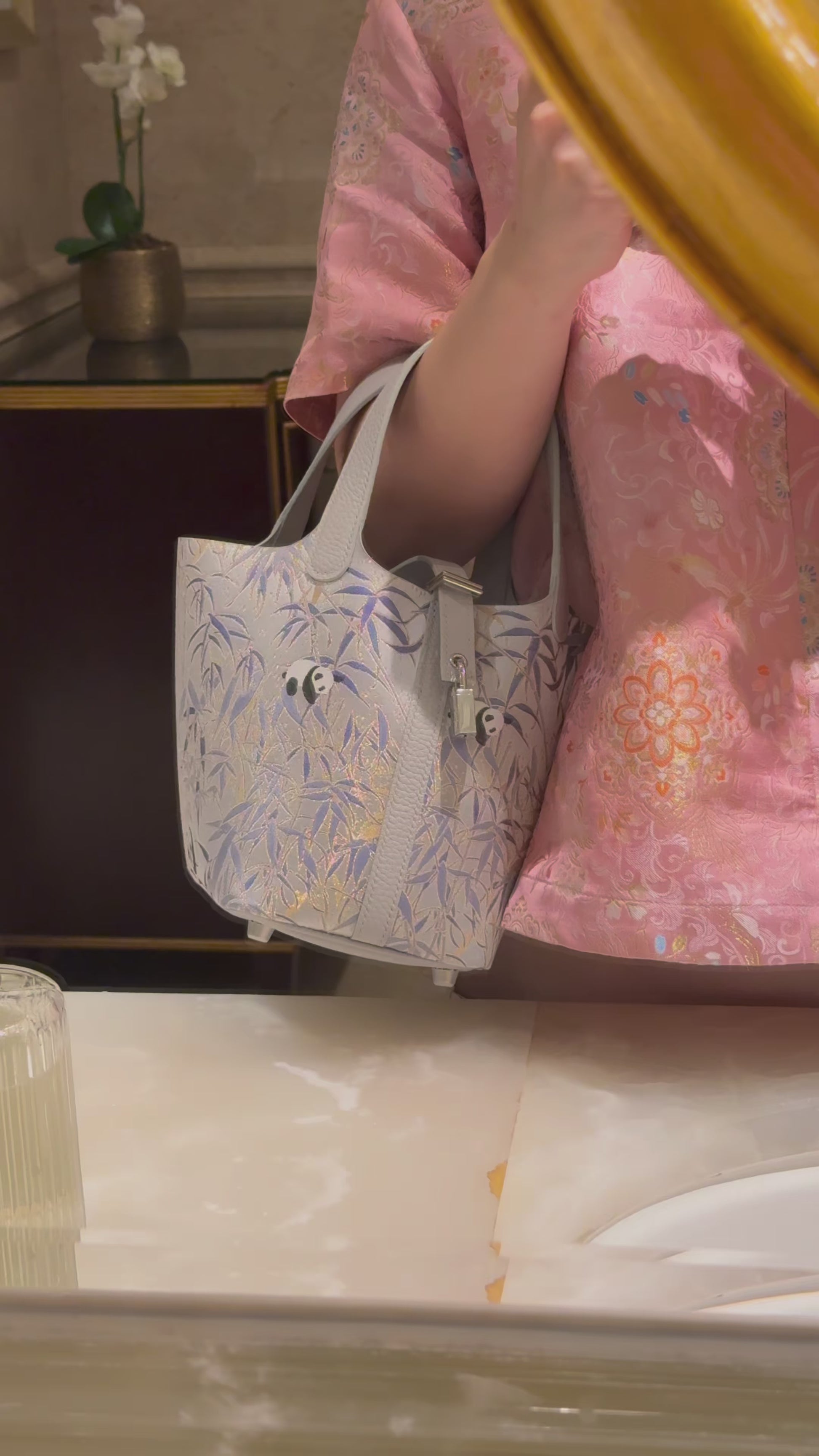 Chinoiserie Luxury Song Brocade Basket Bag – Panda Embracing Bamboo