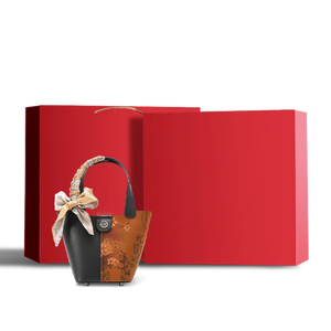Red gift box for plum blossom Xiangyunsha handbag.