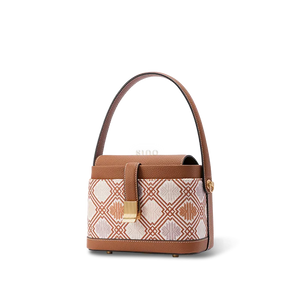 Side profile showing bag depth and silhouette.